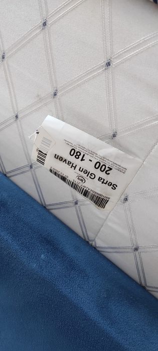 Кровать и матрас