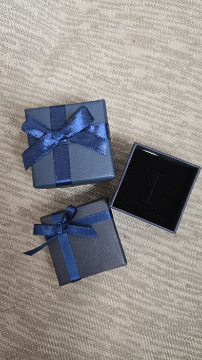 Подарочные корбки для украшений