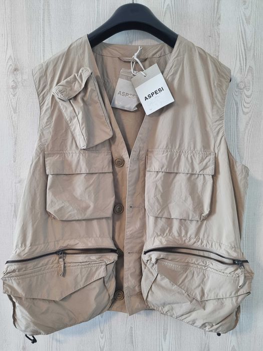 Vesta ASPESI Noua cu eticheta, marime XL, model UMARELL I706