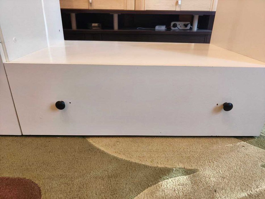 Шкаф детский с вешалкой