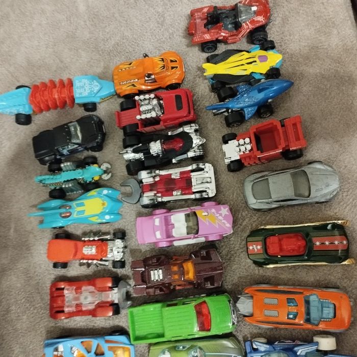 Машинки Ноt Weels