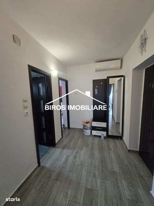 3 camere Calea Bucuresti - Vodafone