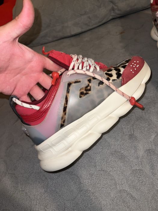 Versace chain reaction