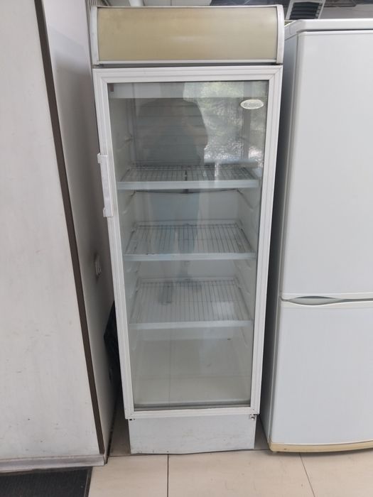 Продам холодильник с гарантией