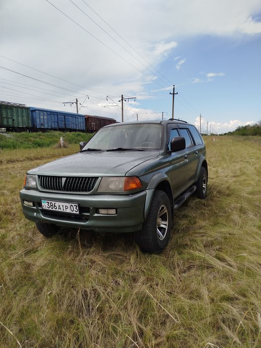 Продам монтеро спорт