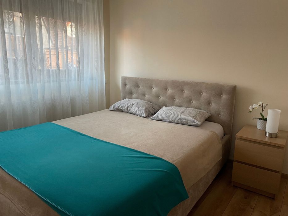 Inchiriez apartament 2 camere (56mp) cu parcare, cart. Dambul Rotund