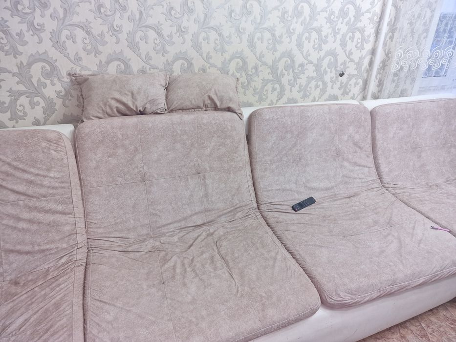 Продам диван хороший