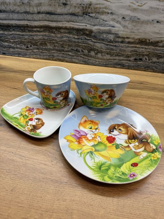 Столовый набор, тарелки