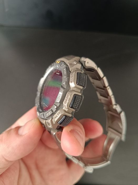 Часовник Casio Pro Trek PRG-240T