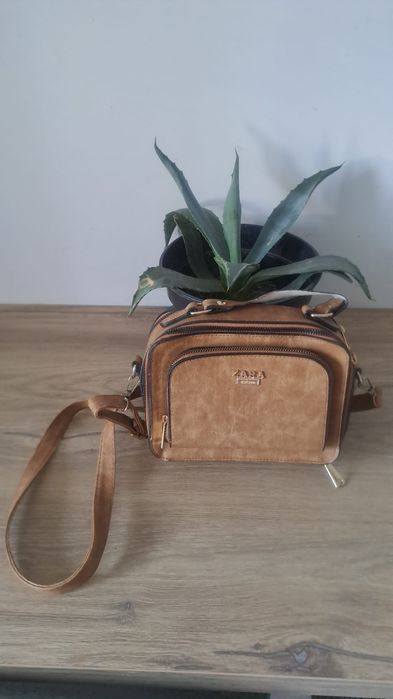 Geanta din piele Zara