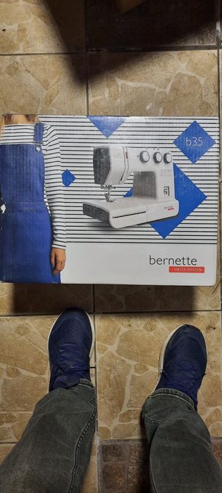 vand masina de cusut bernette b35