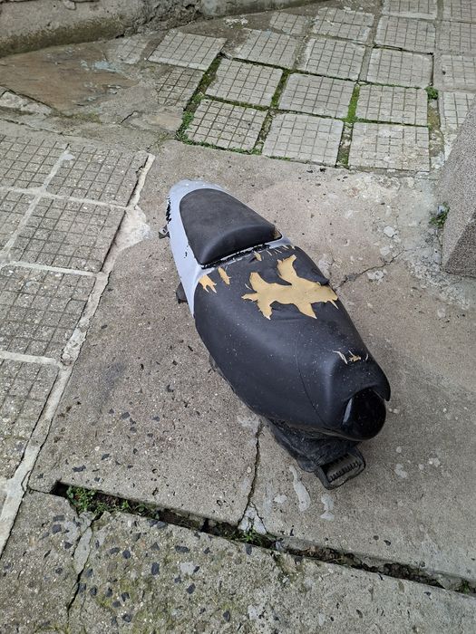 Части за aprilia sr 50