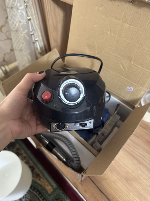 Manikurniy aparat sotiladi