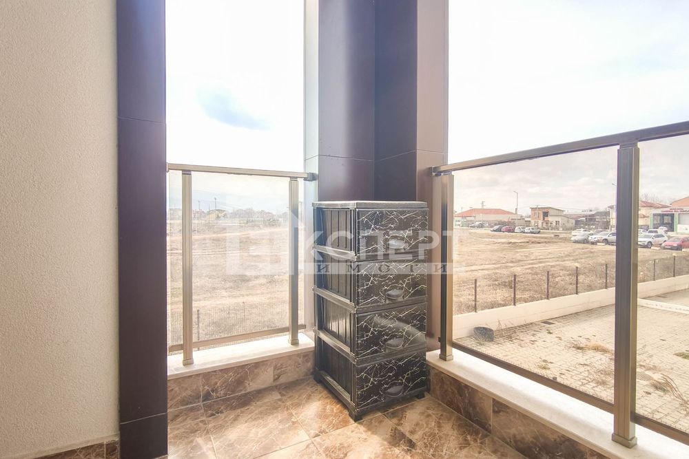 Продава се Двустаен апартамент в Пловдив, Остромила - 68 кв.м за 1984 €/кв.м - Снимка #8