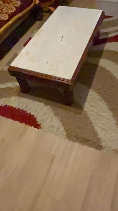 Masă de lemn masiv cu marmură