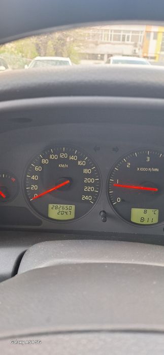 Vând volvo v40 an 2003