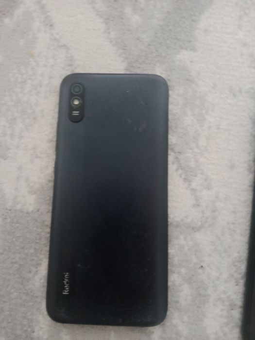 Продам два телефона