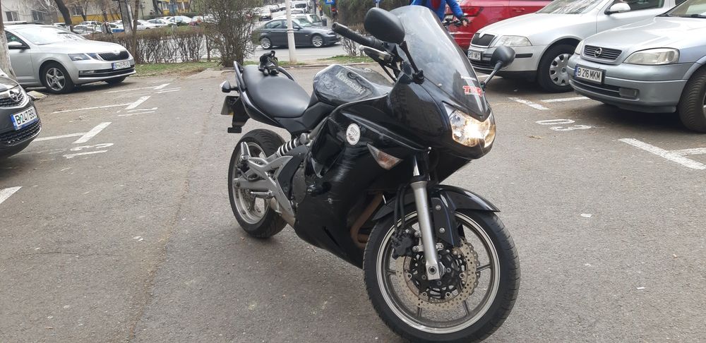 Kawasaki Ninja ER6F vand / schimb stare f buna pret negociabil