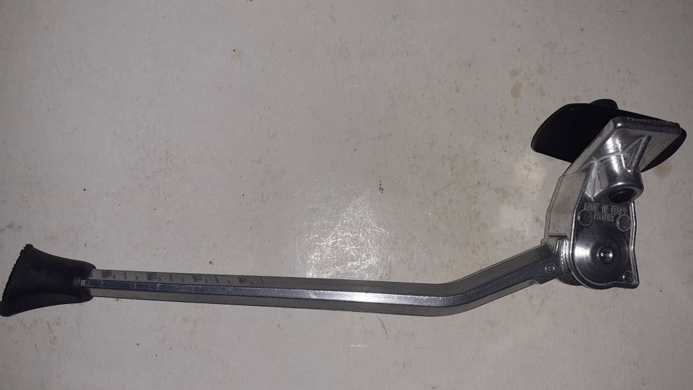 Pantofi speciali din piele cu arici