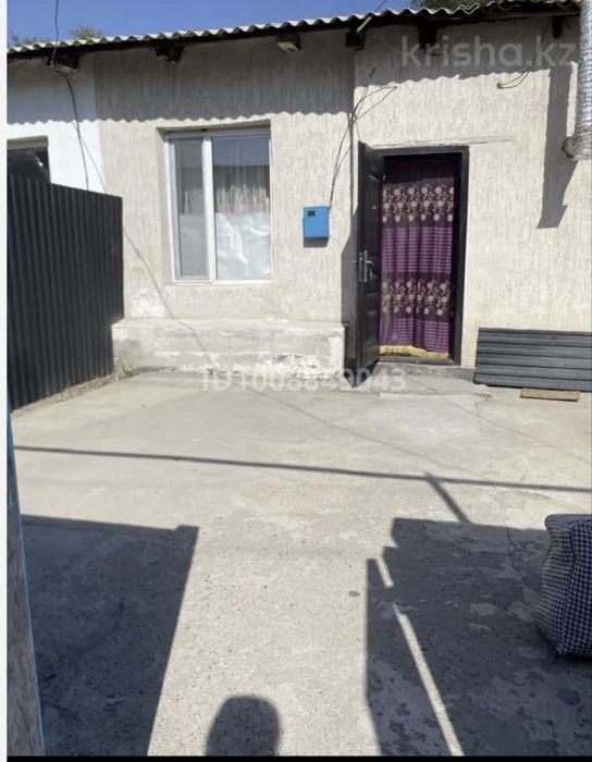 Продам дом (барачного типа)