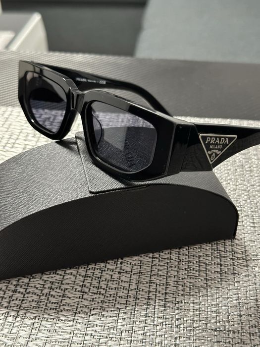 Слънчеви очила prada