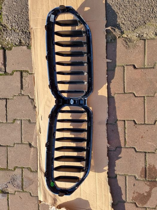 Grila centrala originala bmw seria 5 G30 G31 Lci facelift