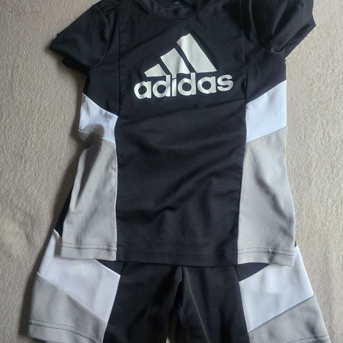 Сет Adidas 130 р.