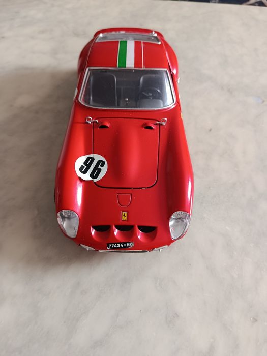 Ферари GTO размер 1/18