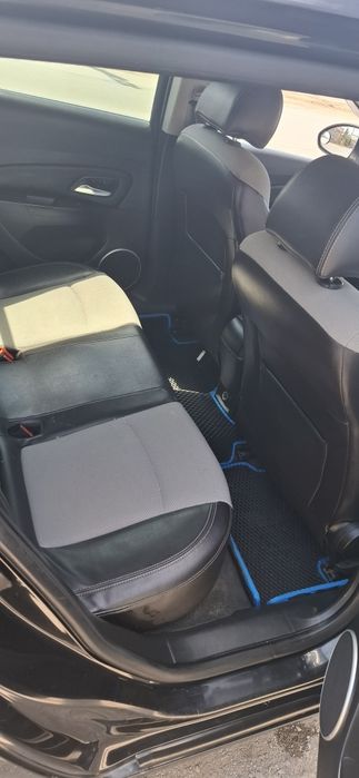 Chevrolet cruze 1.8 2013 универсал