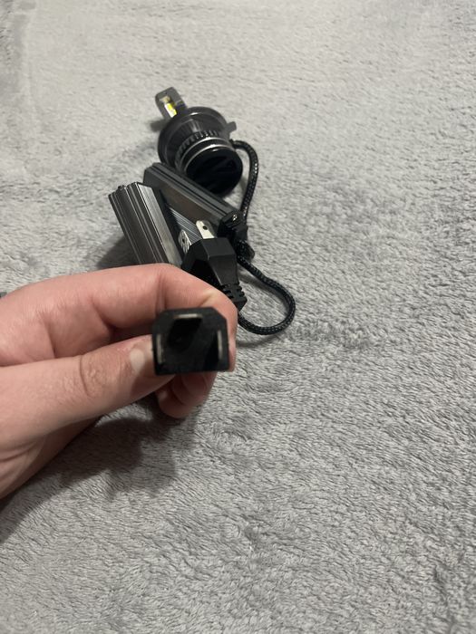 Лед крушки h4 чисто нови  с canbus.