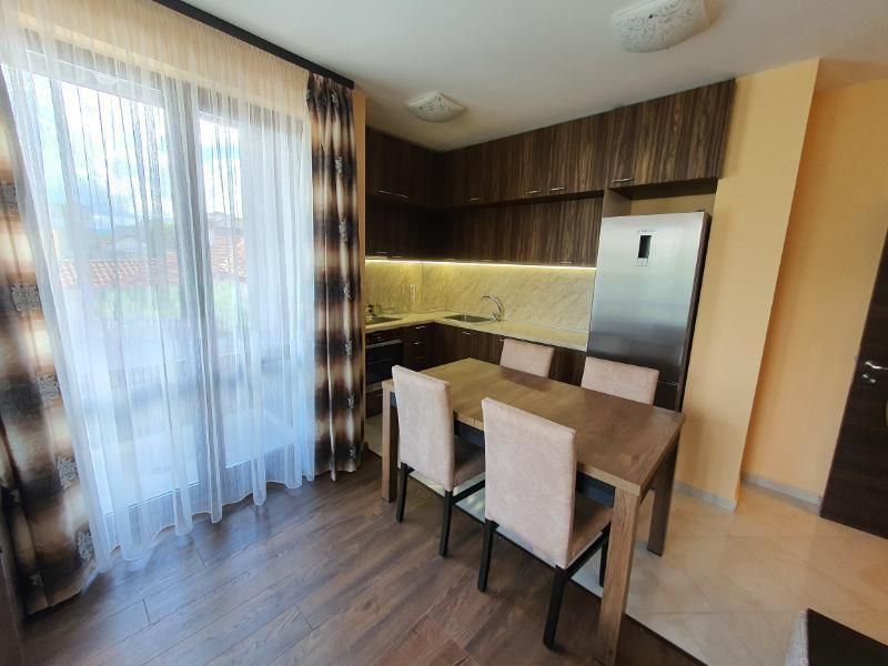 Дава се под наем Тристаен апартамент в София, Надежда 1 - 81 кв.м за 750 € - Снимка #2