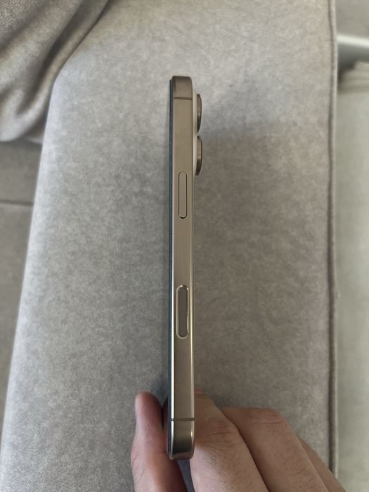Продам Iphone 16 pro 128 gb