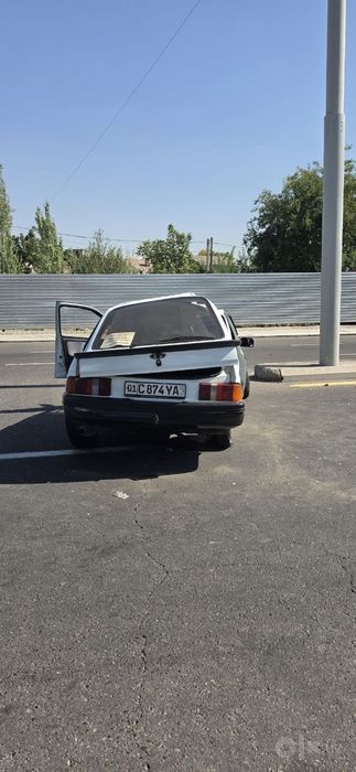 Продам на запчасти Ford 2.0