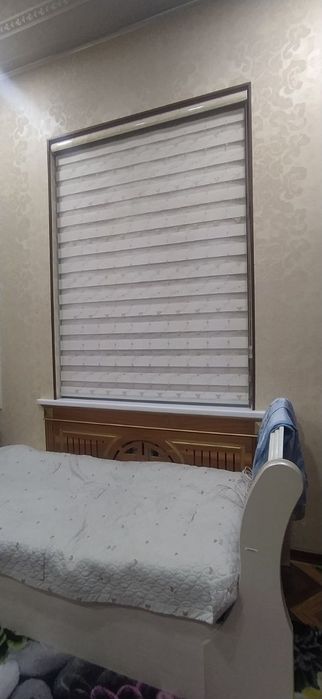 Жалюзи первых рук жалюзи