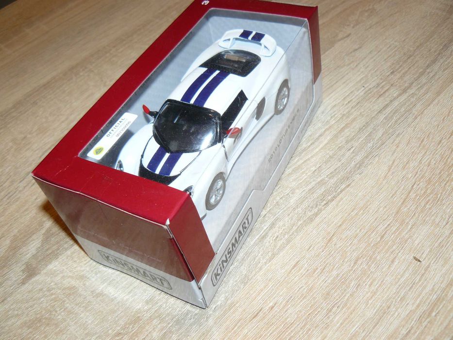 Macheta Auto De Colectie LOTUS EXIGE S 2012 Scara 1:32, Noua Kinsmart