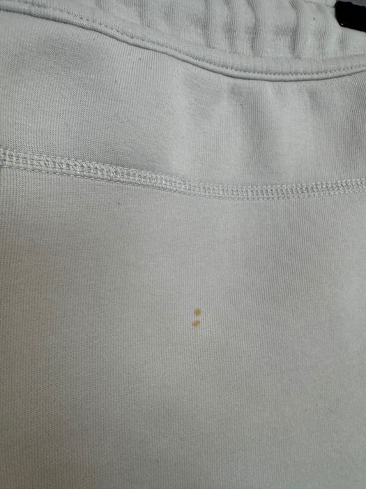 Детски долнища Nike Tech Fleece.