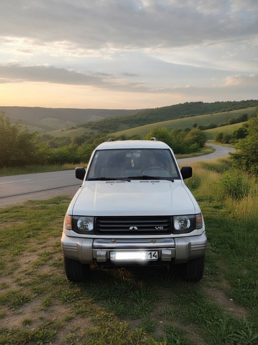 Mitsubishi pajero