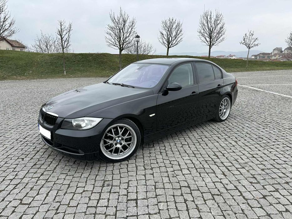 Vând BMW 3.20D e90