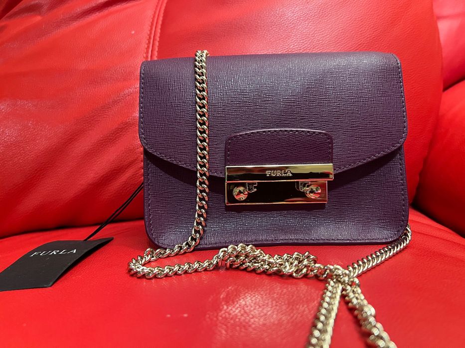 малка чанта Furla
