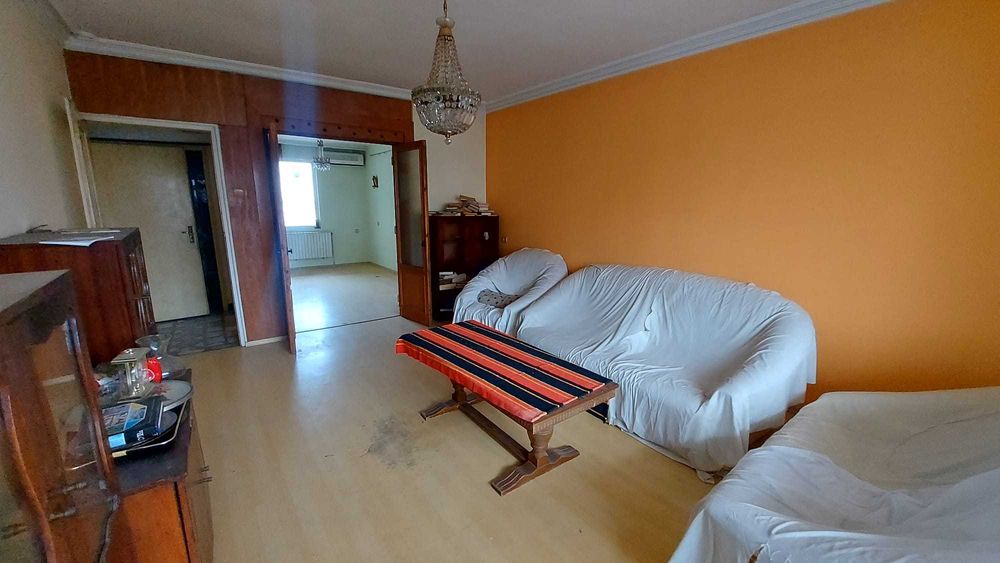 Продава се Многостаен апартамент в Хасково, Овчарски - 150 кв.м за 340 €/кв.м - Снимка #2