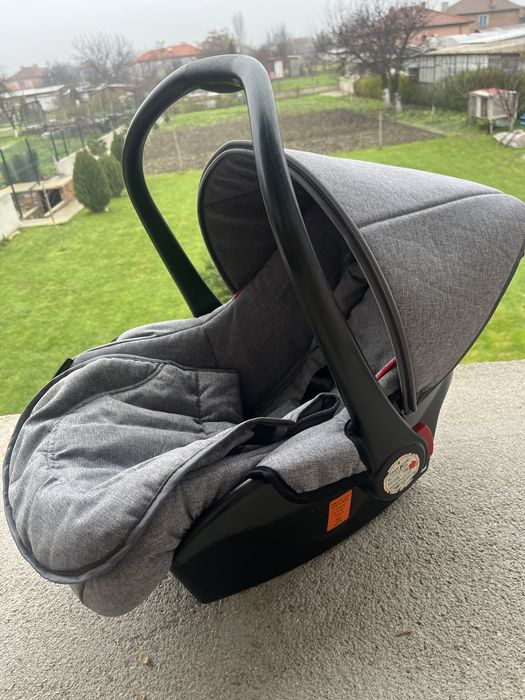 Продавам кош за бебе