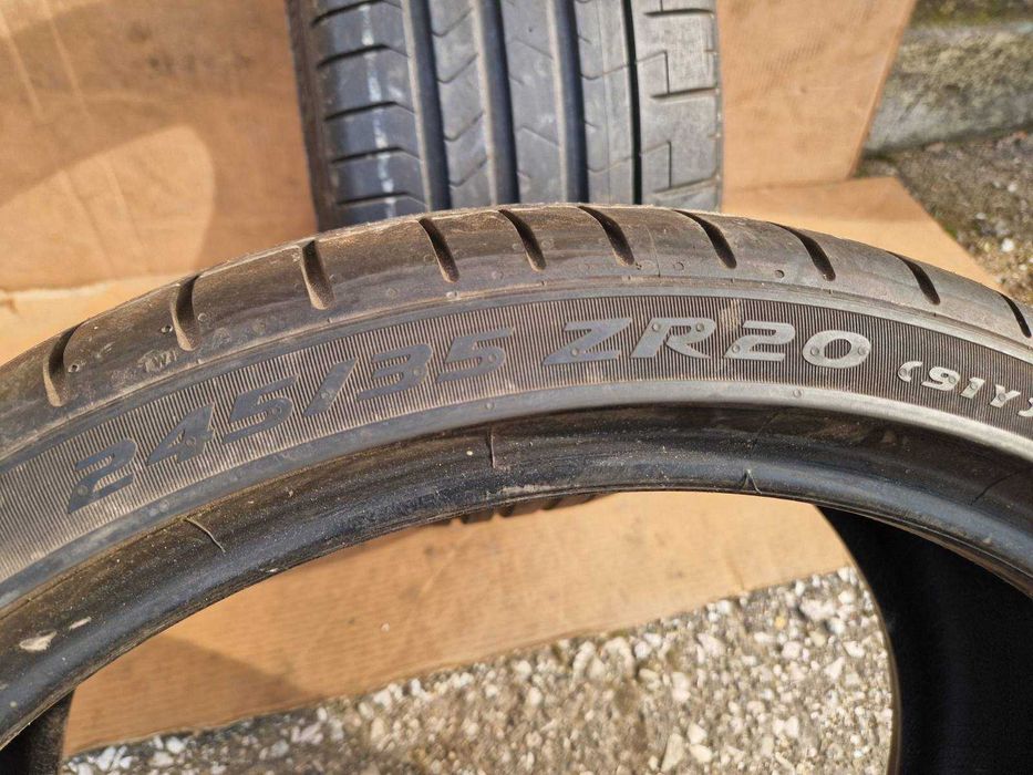 2 Pirelli R20 245/35 Летни гуми  DOT3420