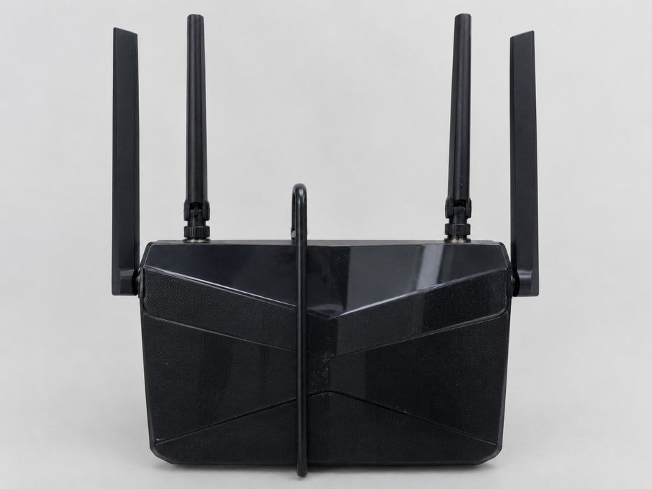 Wi-Fi роутер Beeline Basic 
Рабочий, двухдиапазонный 2.4/5