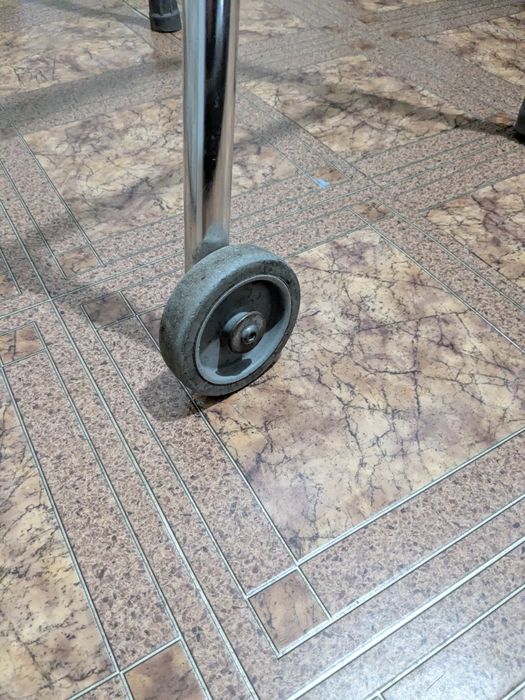 Отдаю ходунки даром