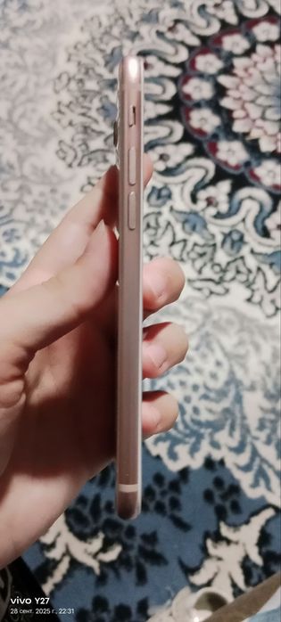 Iphone 8 srochna sotiladi