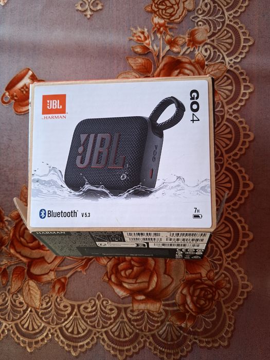 Vând boxă JBL GO 4