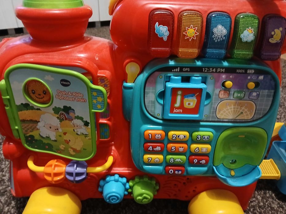 Tractor cu remorc ca melodii si cuvinte