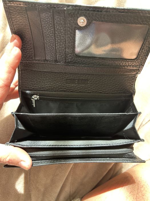 Дамско портмоне