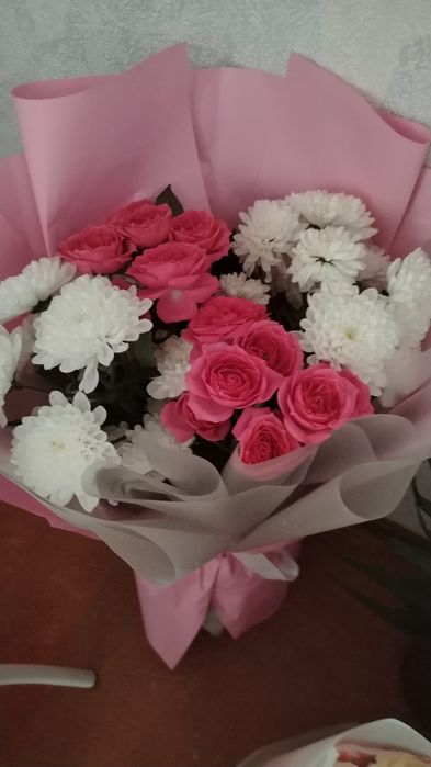 Продам живые цветы