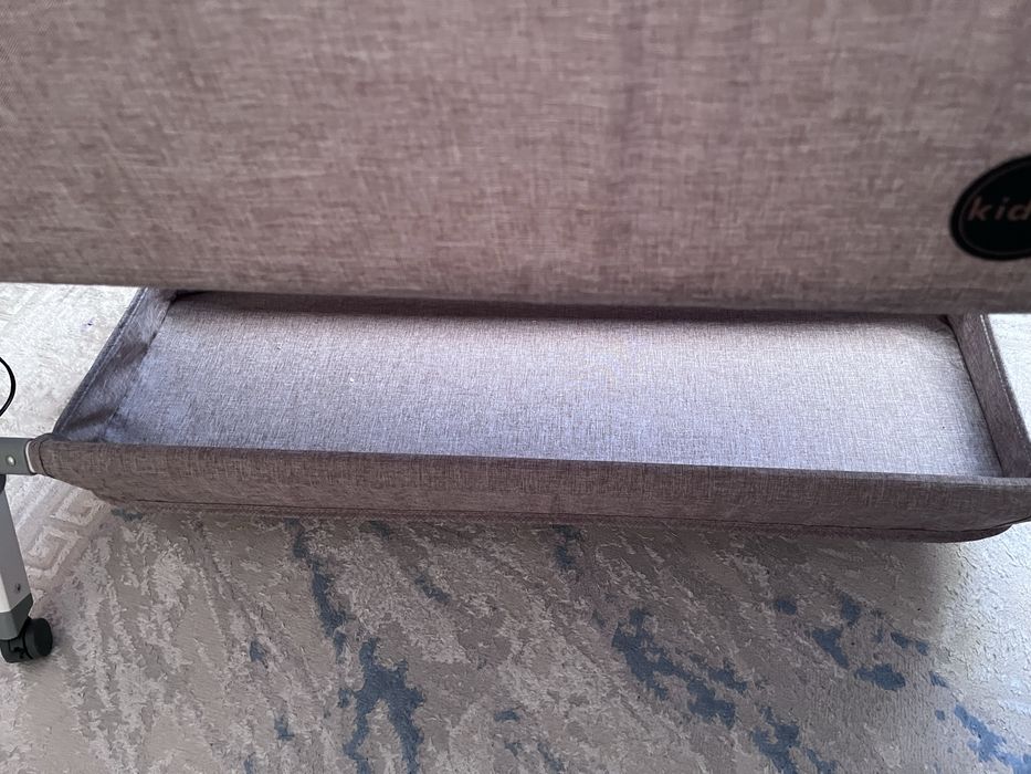 Продам детскую кроватку